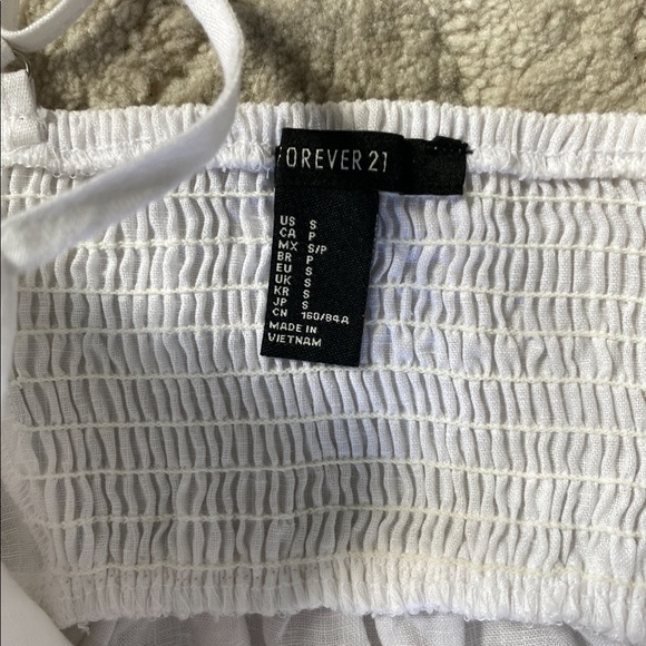 White tie front crop top - Picture 9 of 10